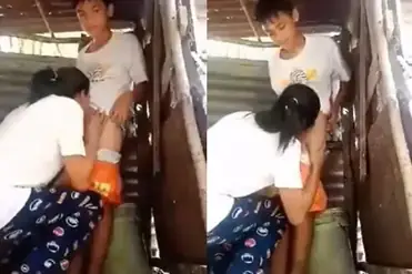 Kakak Cantik Layani Hasrat Adik di Kamar